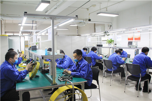 研發(fā)人員照片 研發(fā)人員照片